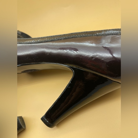 Sofft Women's Sz 9.5M Purple Patent Leather Peep Toe Heels Black Bows, Preowned - Picture 12 of 14